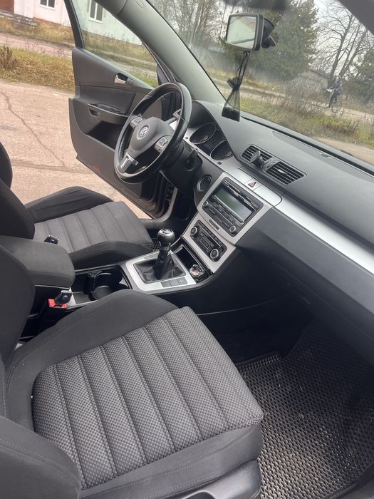 Volkswagen Passat B6 2010 рік 1.8 бензин