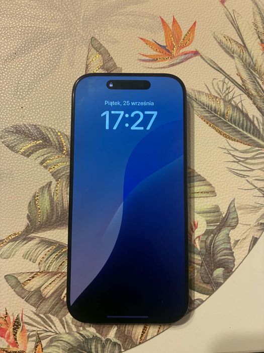 Sprzedam iPhone 16 Pro 256 GB w kolorze Black Titanium. Okazja!