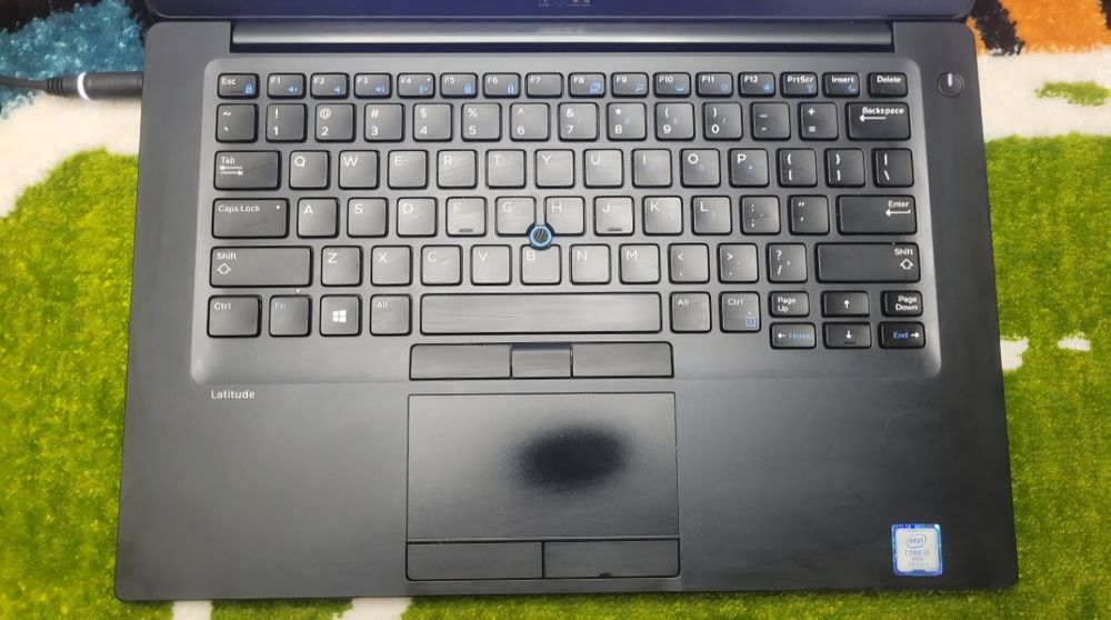 Dell 7480 i5-7300U 4 gb