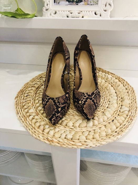 Szpilki, buty H&M - 38- nowe