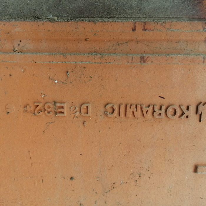 KORAMIC E32 + plus dachówka   Kasztan