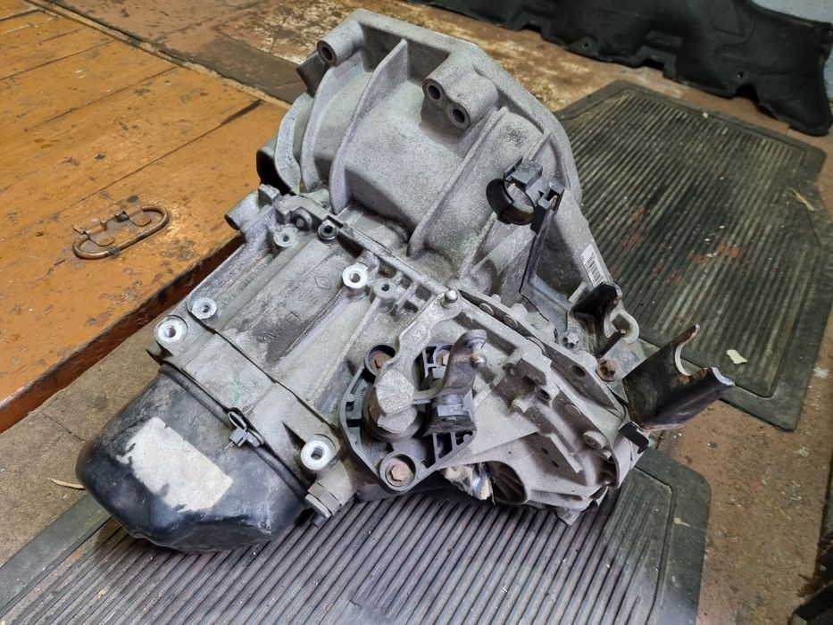 Запчасти Nissan Note E11 1,4 2005-2013, 5MKПП