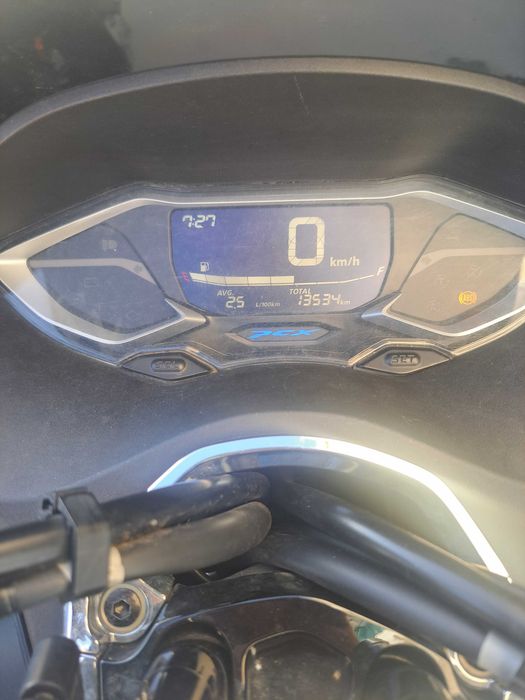 Mota scooter HONDA PCX 2024