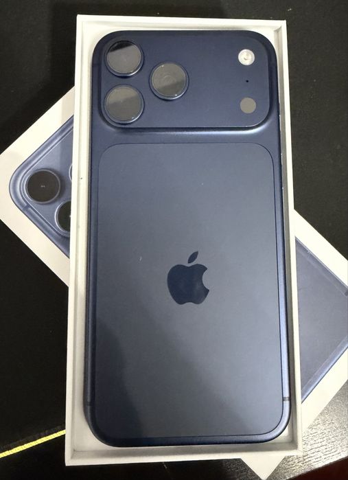 iPhone 17 Pro Max - IMACULADO