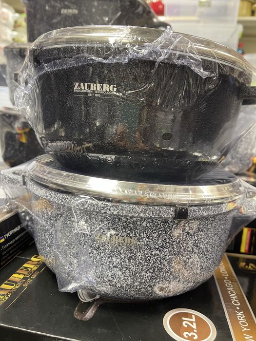 Каструля з мармуровим покриттям