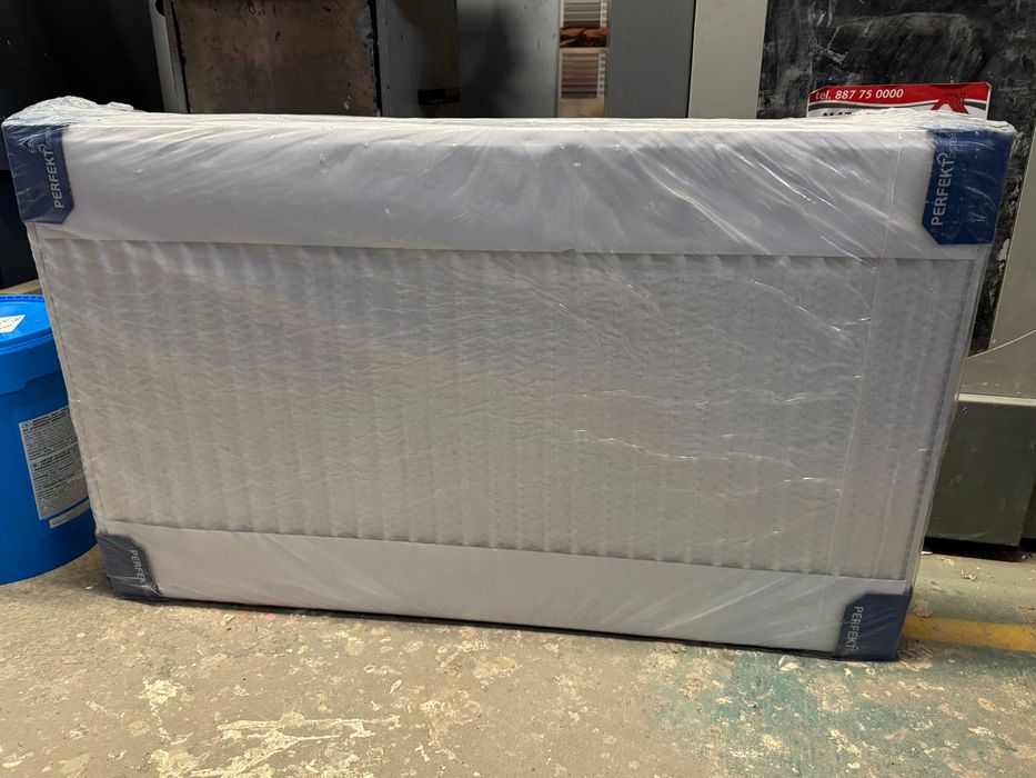 Grzejnik pokojowy panelowy CV22 600x1000 biały 1673W