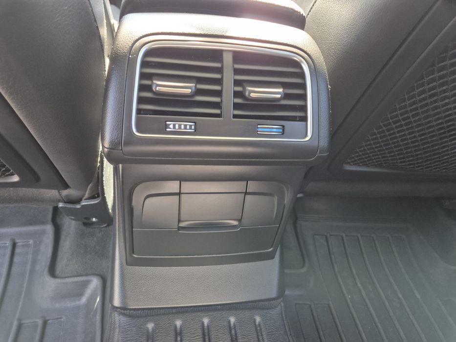 Продам власну  Audi Q5