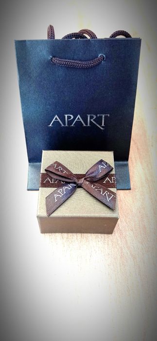 Nowy komplet biżuterii Apart