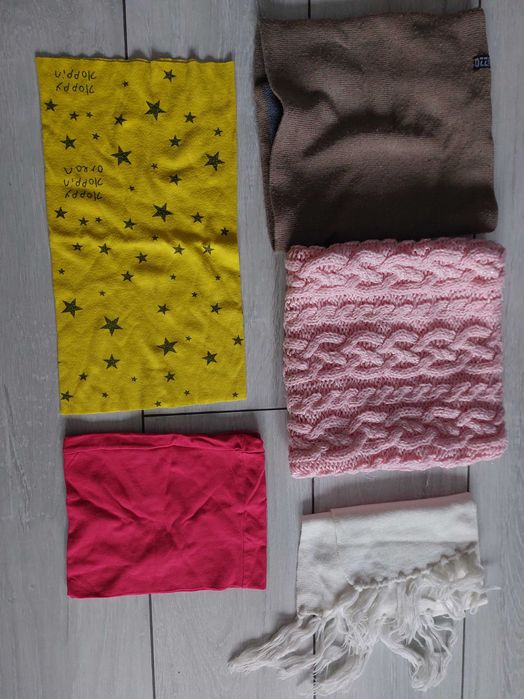 Шапка, панама, хомут, шарф, перчатки 10-12 років.