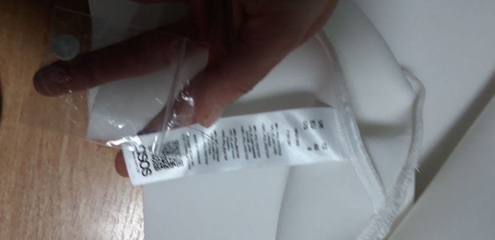 Asos śliczna piankowa sukienka