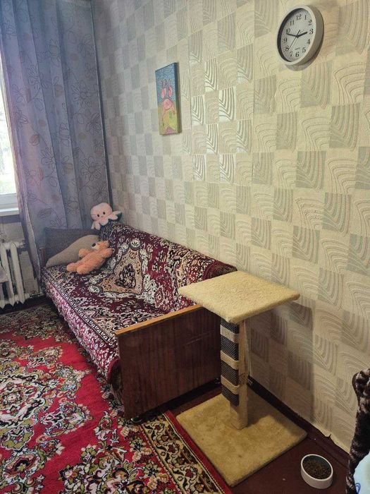 Продам 3к квартиру Приднепровск  БЕЗНАЛ