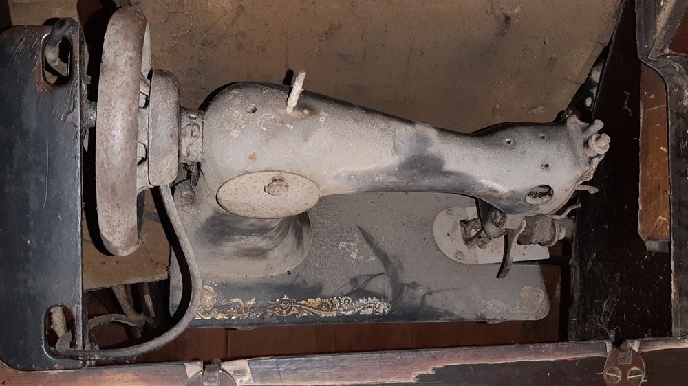 Maquina de costura antiga Singer