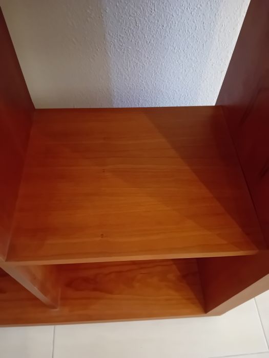 Móvel com módulos de gavetas, versátil