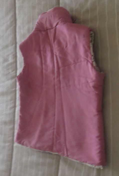 Casaco Kispo, capuz, dupla face bolsos interior e exteriores 7/8 Anos