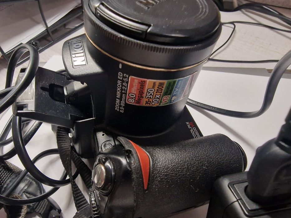 Aparat Nikon MH-56