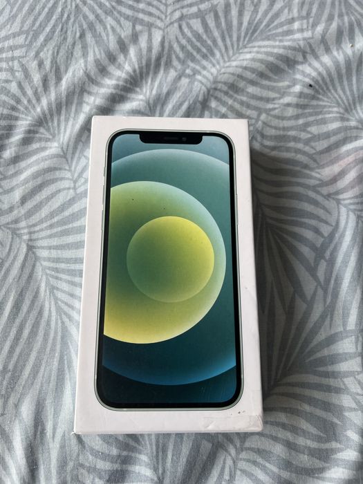 Продам Iphone 12 64 GB Green