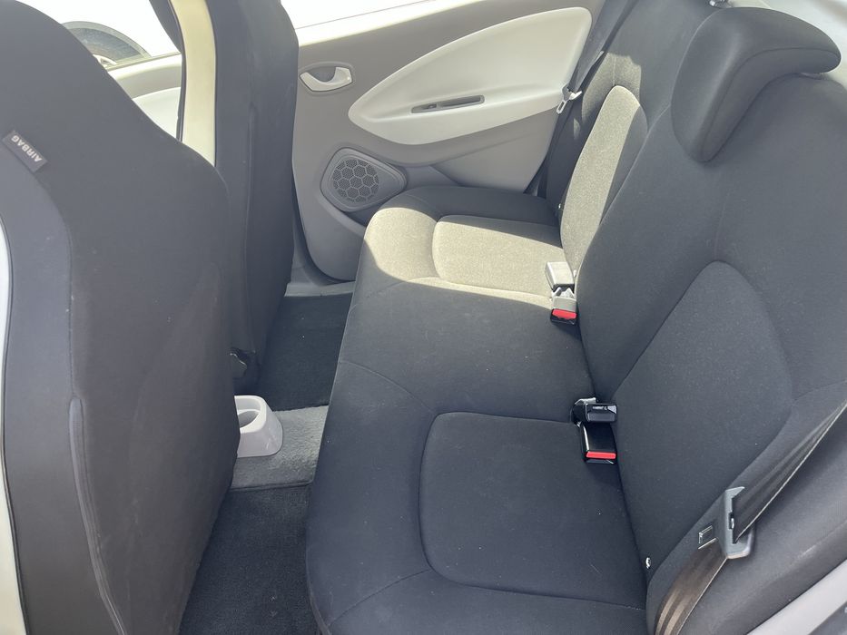 Renault Zoe 2018 – 37.000km – Bateria Própria – Carregamento Rápido AC 43kW – Impecável