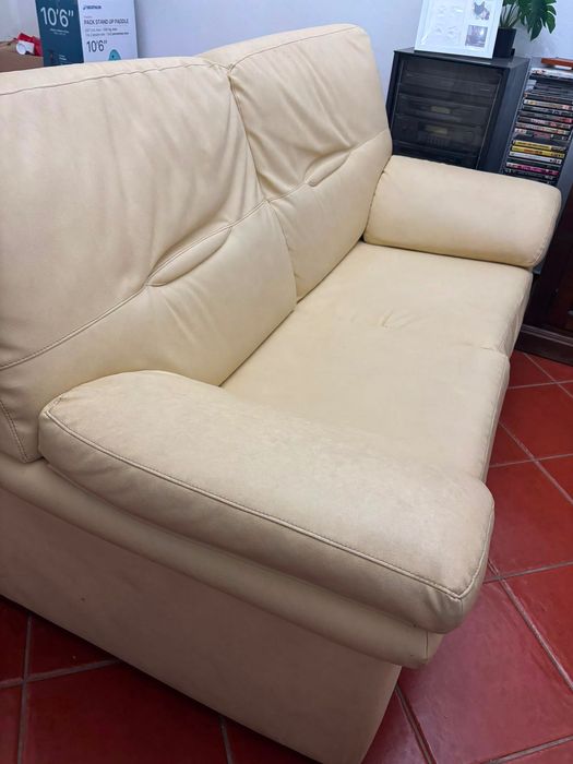 Vendo 2 Sofás de sala