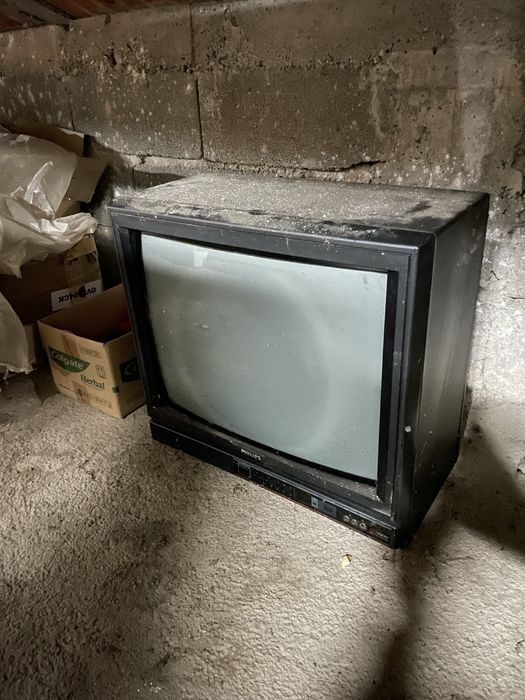 Vintage Philips Txt Fsq Vision Colour TV