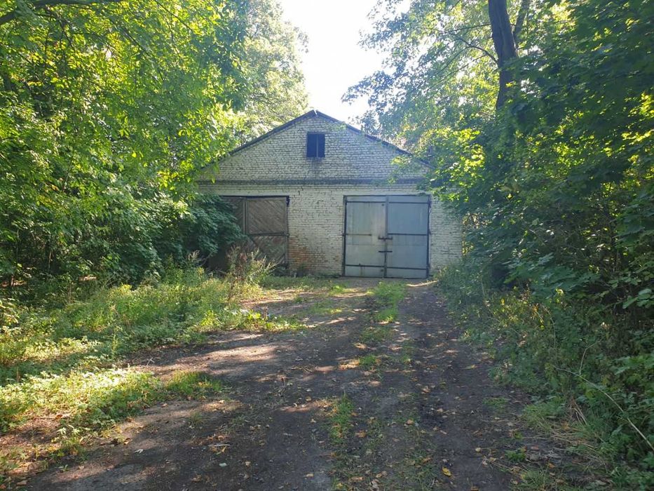 продам господарський комплекс