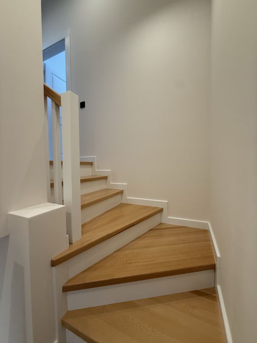 Продаж новенького котеджу з ремонтом