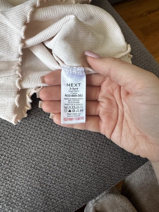 Next Комплект футболки+ шорти на дічинку 2-3р