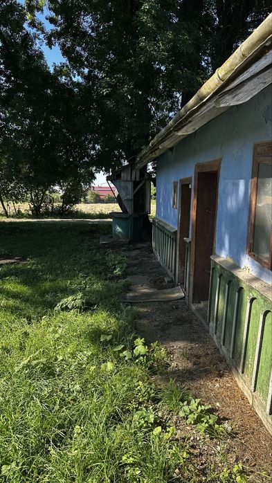 Продається земельна ділянка ,продається будинок