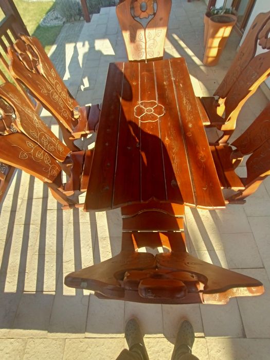 Meble ogrodowe  komplet stół z krzesłami