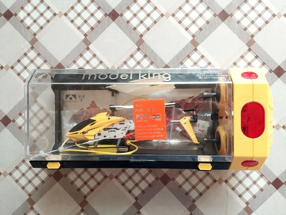 Гвинтокрил на радіо керуванні.