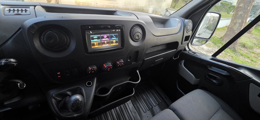 Renault Master 2.3 cdti L2H2