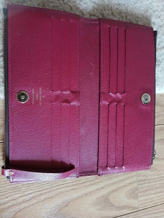 Carteira Louis Vuitton  senhora