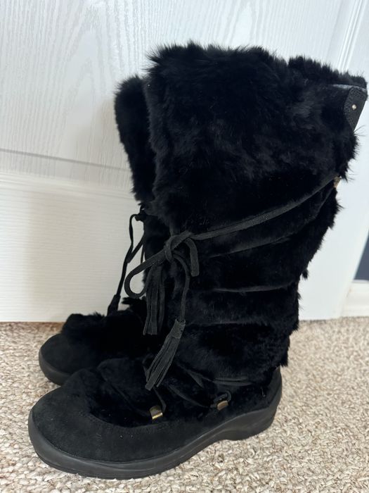 Зимові черевики Bally