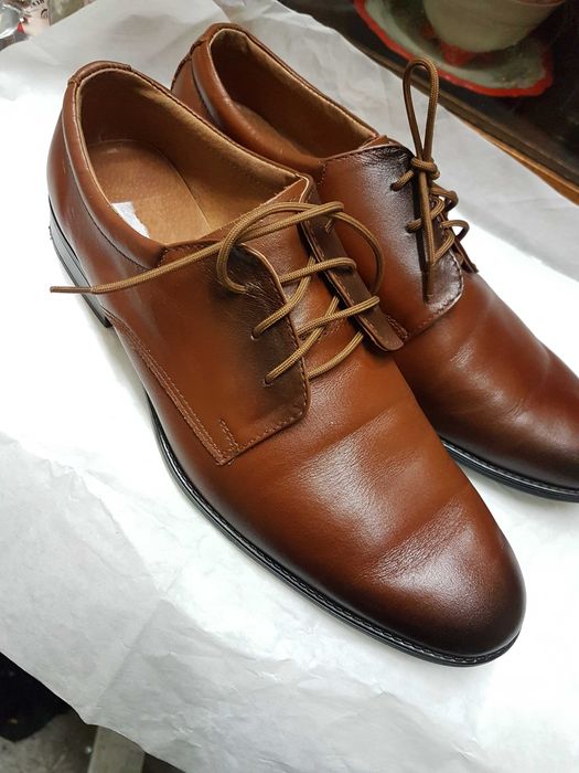 Buty skórzane 39 -40 wyjściowe  Nowe