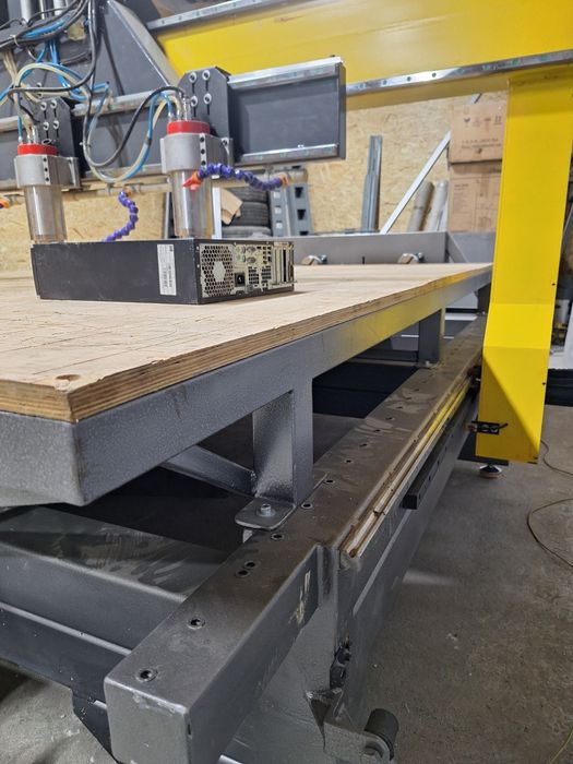 ЧПУ станок фрезер! Універсальний,  4шпінделя 4 поворотки. В НАЯВНОСТІ!