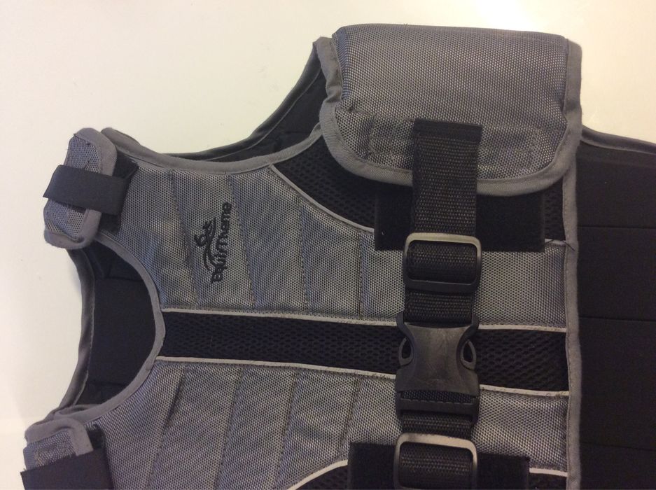 colete para equitação da marca equi.theme