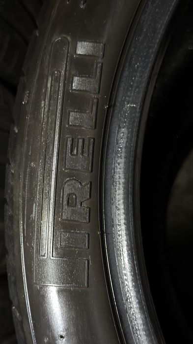 Pneus 305/30zr20 Pirelli PZero com 75% de piso