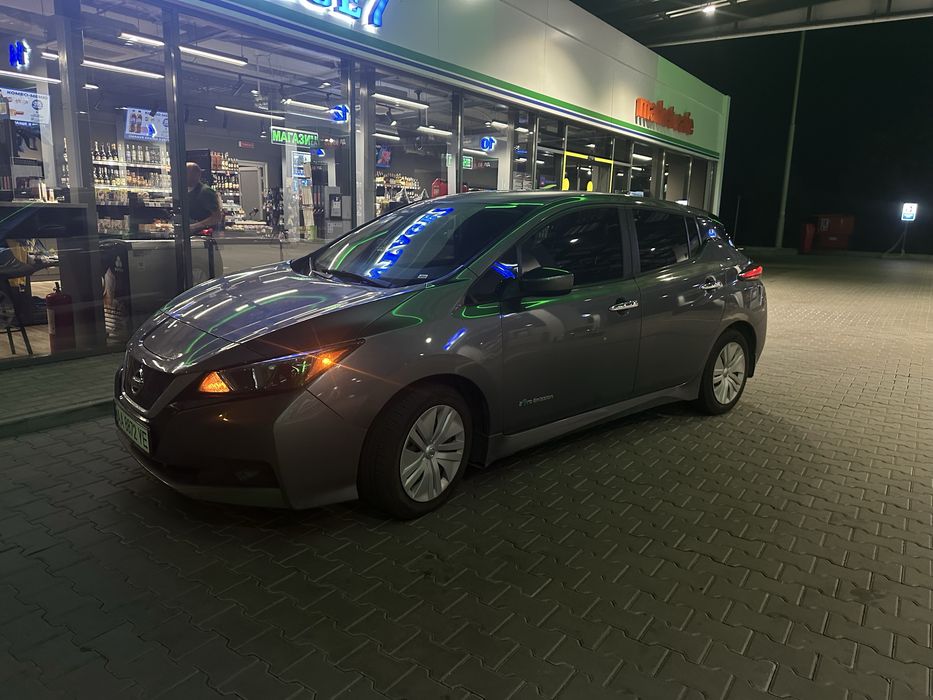 Nissan leaf 2018