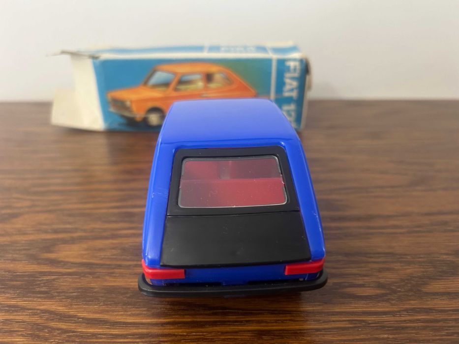 Pilen Seat 127 - Miniature 1/43 - Modèle De Collection (sans Marque Concurrente)