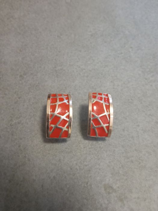 Комплект каблучка 17.0, сережки з емаллю та золотими вставками