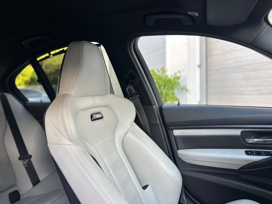BMW M3 Auto