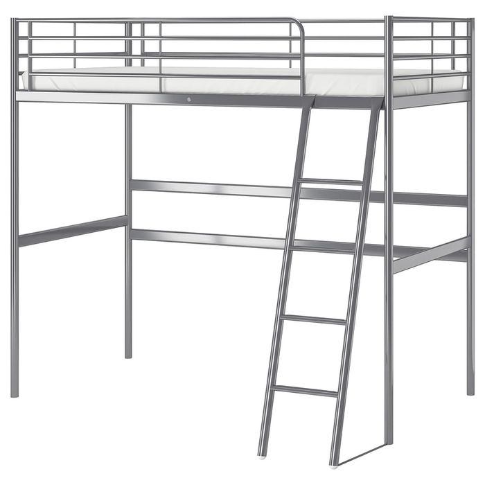 Łóżko na antresoli SVÄRTA Ikea