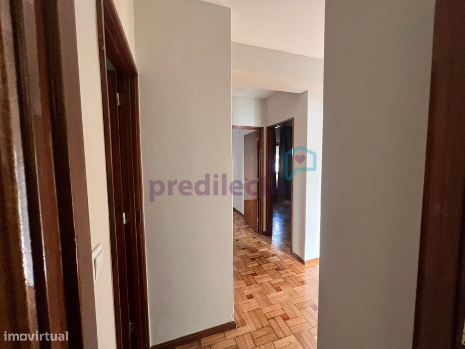 REF4149 - T2 Faria Guimarães, Porto