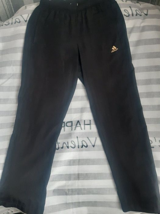 Чоловічий спортивний костюм Adidas розмір М