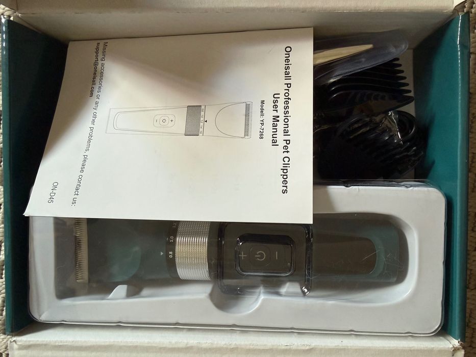 Máquina de tosquia para gato Oneisall YP-7268 com acessórios