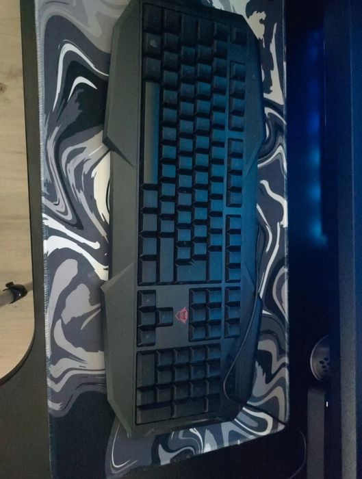 Teclado Trust GXT 280 Gaming