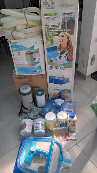 Piscina desmontavel INTEX 3x2x0,75 como nova