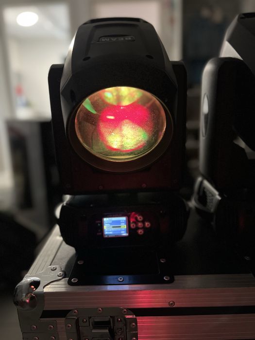 2x Moving Head Led Beam 200 w + Flightcase