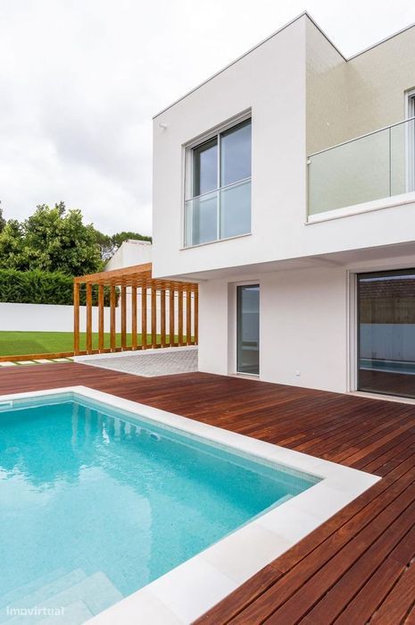 Moradia T3 com piscina, Sesimbra