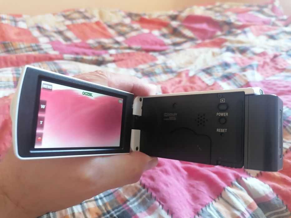 SPRZEDAM kamerę Hdr_cx 250e