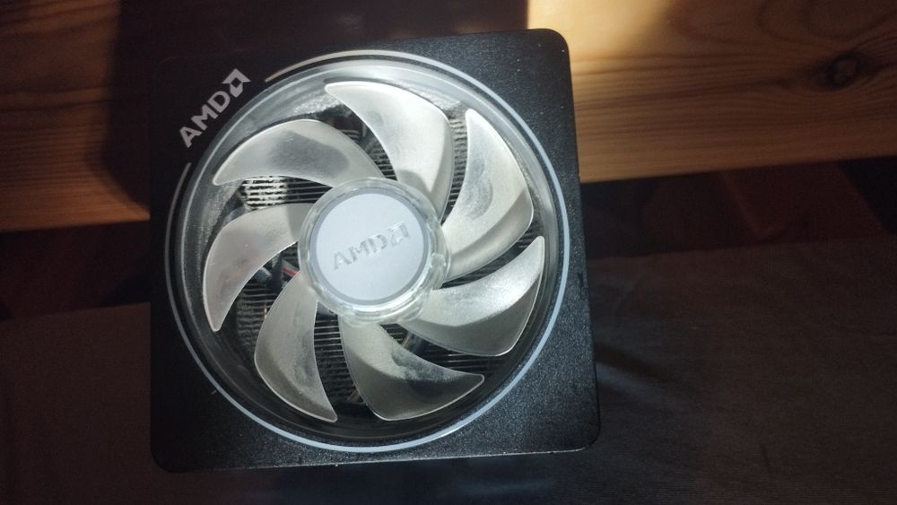 AMD Wraith Prism LED RGB Cooler Fan from Ryzen 7 2700x Processor